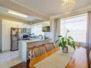 3 Bedroom Apartment in Essenwood