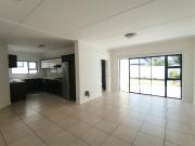 3 Bedroom Apartment in Greenstone Hill