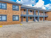 3 Bedroom Apartment in Jansen Park