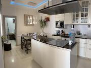 3 bedroom apartment in Les Roquetes, Barcelona