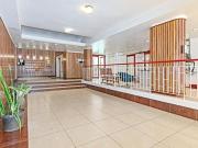 3 Bedroom Apartment in Parktown