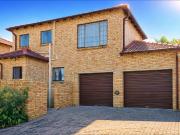 3 Bedroom Apartment in Randpark Ridge