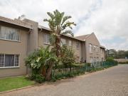 3 Bedroom Apartment in Ravenswood