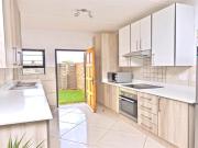 3 Bedroom Apartment in Ravenswood