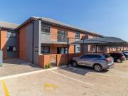 3 Bedroom Apartment in Rembrandt Ridge