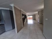 3 Bedroom Apartment in Roodekrans