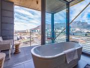 3 Bedroom Apartment in Waterfront