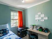 3 Bedroom Apartment in Weltevreden Park