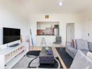 3 Bedroom Apartment in Zonnebloem