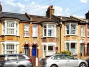 3 Bedroom Apartment London Greater London 93717163