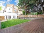 3 Bedroom Apartment Londres London 93492955