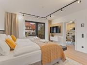 3 bedroom apartment next to bus station Heidelberg...