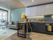 3 Bedroom Apartment T Has an Apartment
