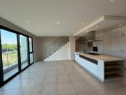 3 Bedroom Apartment To Let in Parkmore