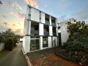 3 Bedroom Apartment To Let in Umbilo