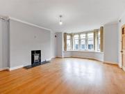 3 bedroom apartment to rent