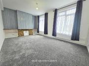 3 bedroom apartment to rent