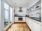 3 bedroom apartment to rent