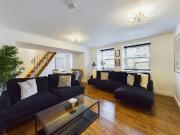 3 bedroom apartment to rent