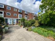 3 bedroom apartment to rent