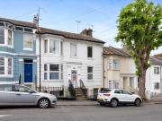 3 bedroom apartment to rent