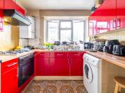 3 bedroom apartment to rent