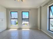 3 Bedroom apartment to rent in Claremont, Cape Town