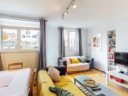 3 bedroom apartment to rent in Elias Place, Oval,...