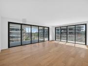 3 bedroom apartment with pool and garage in a gated...