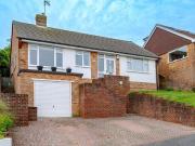 3 Bedroom Bungalow Brighton Brighton And Hove 94642579