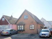 3 bedroom bungalow for rent in Golf Green Road Jaywick...