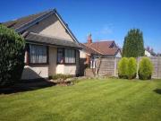 3 bedroom bungalow for rent in Turves Road Cheadle Hulme SK8