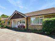 3 Bedroom Bungalow For Rent In Woking