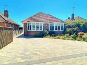3 bedroom bungalow for sale in Chaucer Avenue Rustington...