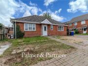 3 bedroom bungalow for sale in Norman Crescent, Ipswich,...