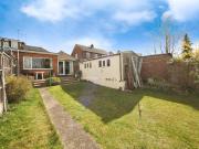 3 bedroom bungalow for sale in Shakespeare Road, Luton, LU4