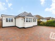 3 bedroom bungalow for sale in St. Mary's Avenue,...