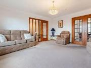 3 Bedroom Bungalow For Sale In Turnyland Way, Erskine,...