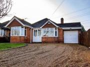 3 bedroom bungalow for sale in Wokingham Road Earley...