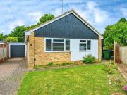 3 Bedroom Bungalow Harpenden Hertfordshire 93412824