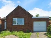 3 Bedroom Bungalow Loughton Essex 93082480