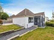 3 Bedroom Bungalow Swansea Swansea 94055744