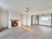 3 bedroom bungalow to rent