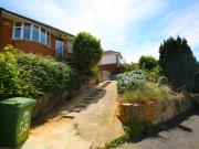 3 bedroom bungalow to rent