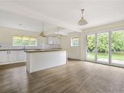 3 bedroom bungalow to rent