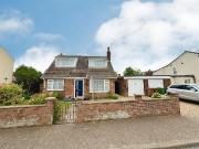 3 bedroom chalet for sale