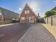 3 bedroom chalet for sale