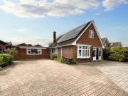 3 Bedroom Chalet For Sale In Derrington