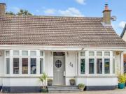3 Bedroom Chalet For Sale In Leigh on sea