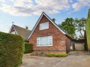 3 Bedroom Chalet House